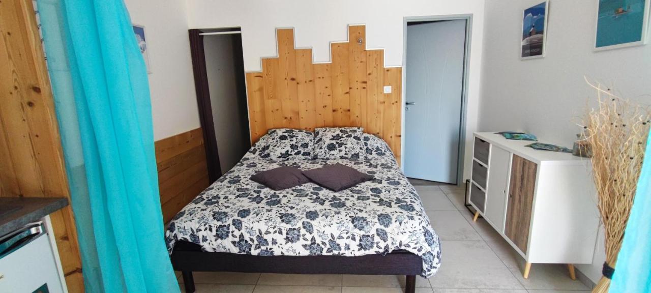 Chambre 2 Vue Lac Av Piscine Prunières Zewnętrze zdjęcie